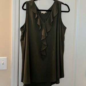 Sleeveless blouse with ruffle, 3x, Nwot